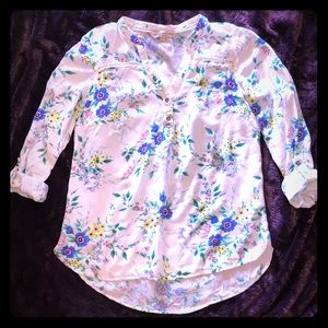 White Floral Blouse 🌸Size 2🌺 Perfect for Spring